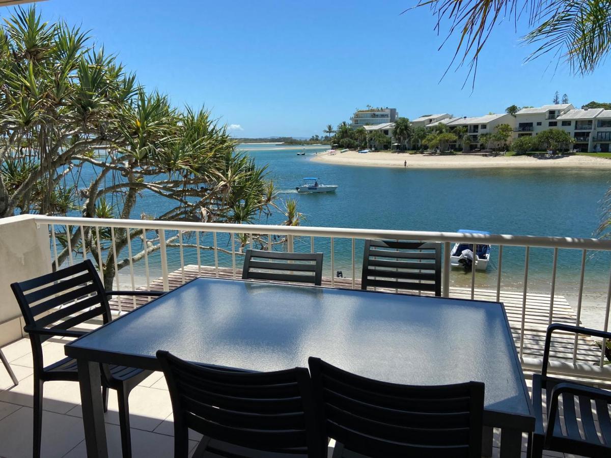 Skippers Cove Waterfront Resort 누사빌 외부 사진