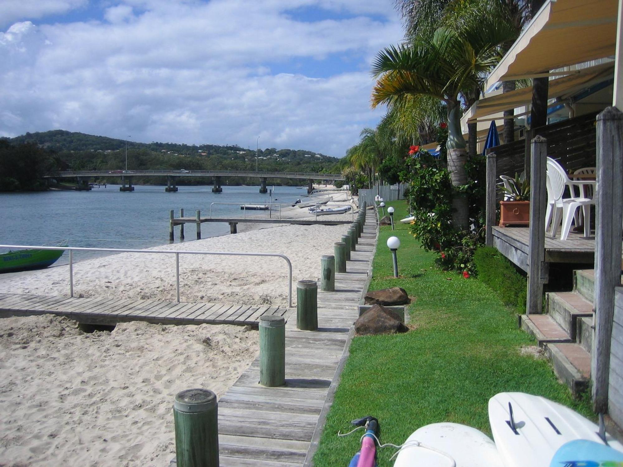 Skippers Cove Waterfront Resort 누사빌 외부 사진